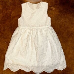 Kids lace dress - Size 5